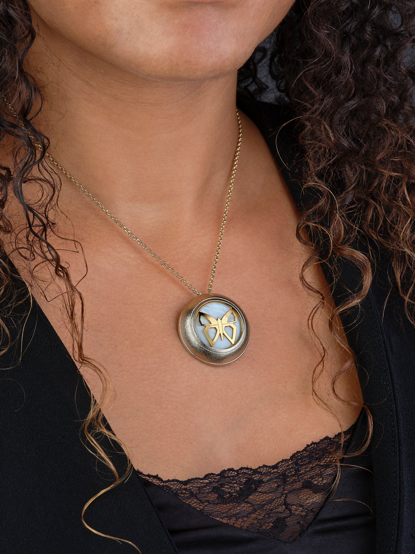 Broche "Révélation" - Papillon/Nacre